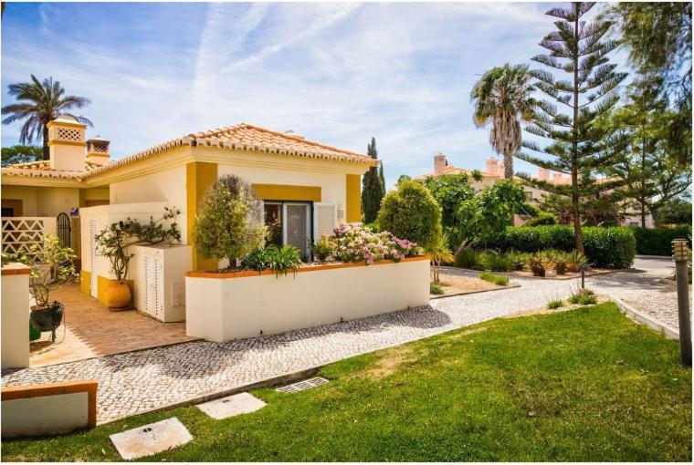 2Bedroom Bungalow Heated Shared Pool ,Near Carvoeiro And Ferrugudo Buitenkant foto